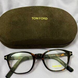 Tom Ford Tortoise Round Glasses - Viral Preppy Aesthetic